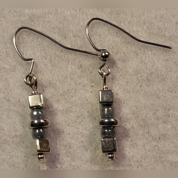 Beaded Earrings - Picture 3 of 4